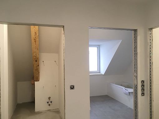 06. 12. 2020 DG Wohnung 1 / Abstellraum und Bad
