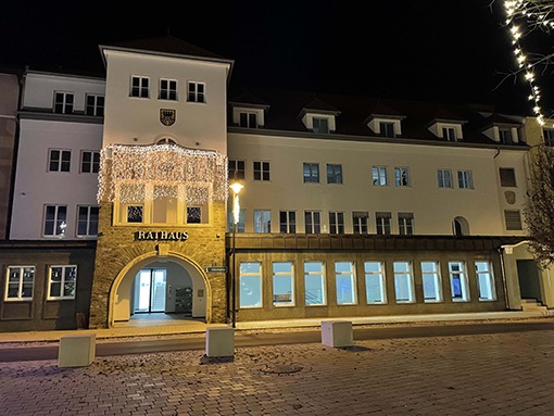 25. 11. 2021