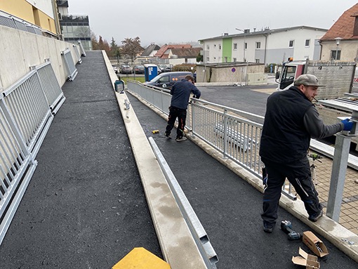 15. 11. 2021 Gel&auml;ndermontage auf der Rampe