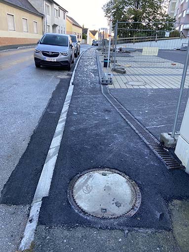 13. 10. 2021 Gehsteig Grabenstrasse