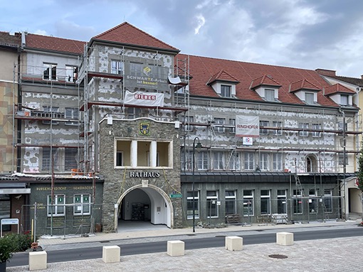 11. 07. 2021 Vollw&auml;rmeschutz hauptplatzseitig