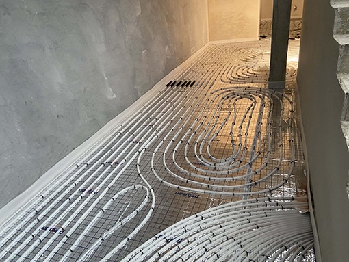 26. 05. 2021 UG / Foyer / Fussbodenheizung