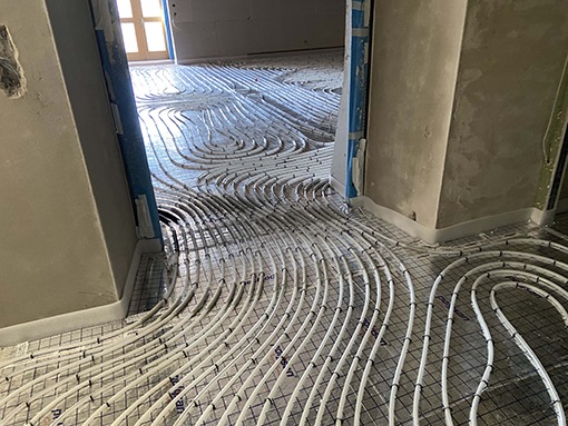 26. 05. 2021 UG / Foyer / Fussbodenheizung