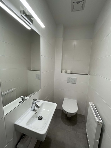11. 04. 2021 2. OG / WC Damen
