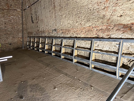 18. 02. 2021 Stadtsaal Unterkonstruktion f&uuml;r Wandverkleidung