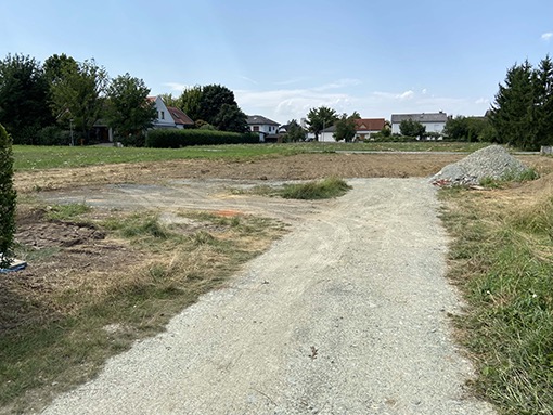 28. 07. 2021 provisorischer Parkplatz wird r&uuml;ckgebaut